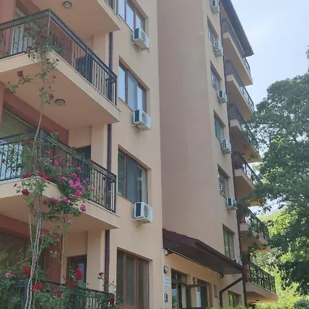 Europroperties Riviera Park * ゴールデンサンド